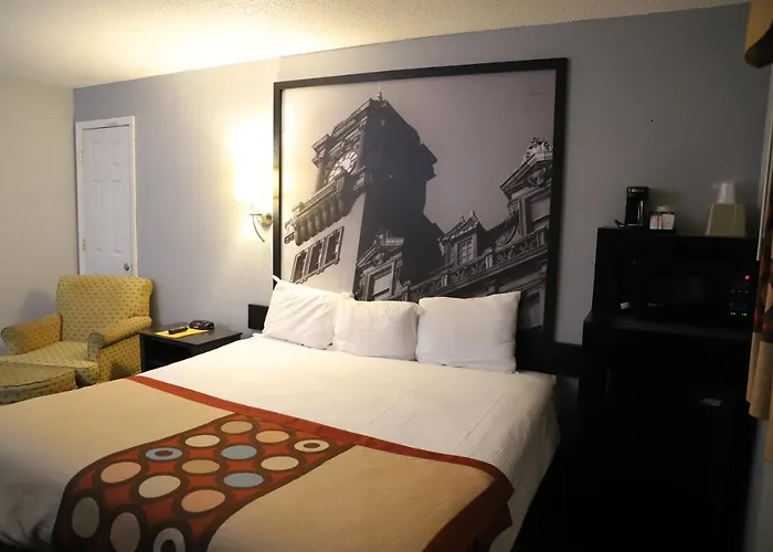 Super 8 By Wyndham Richmond Airport Va