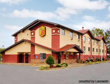 Super 8 By Wyndham Richmond Airport Va