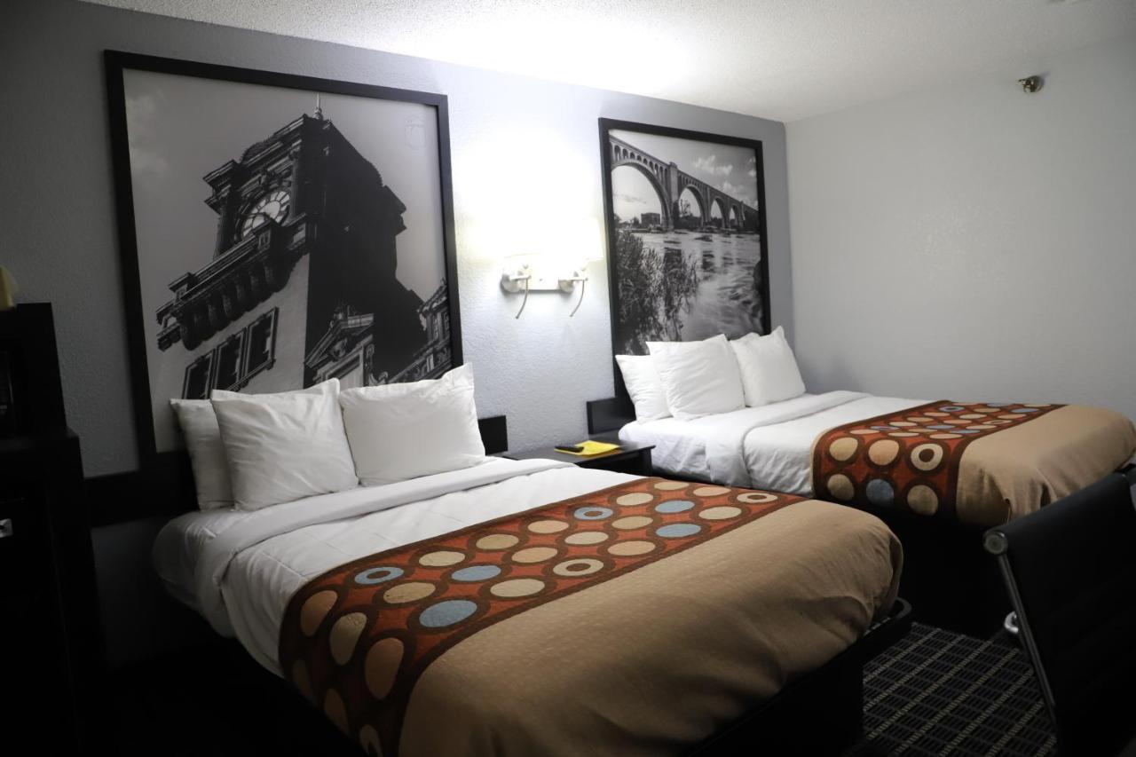 Super 8 By Wyndham Richmond Airport Va Hotel 2*